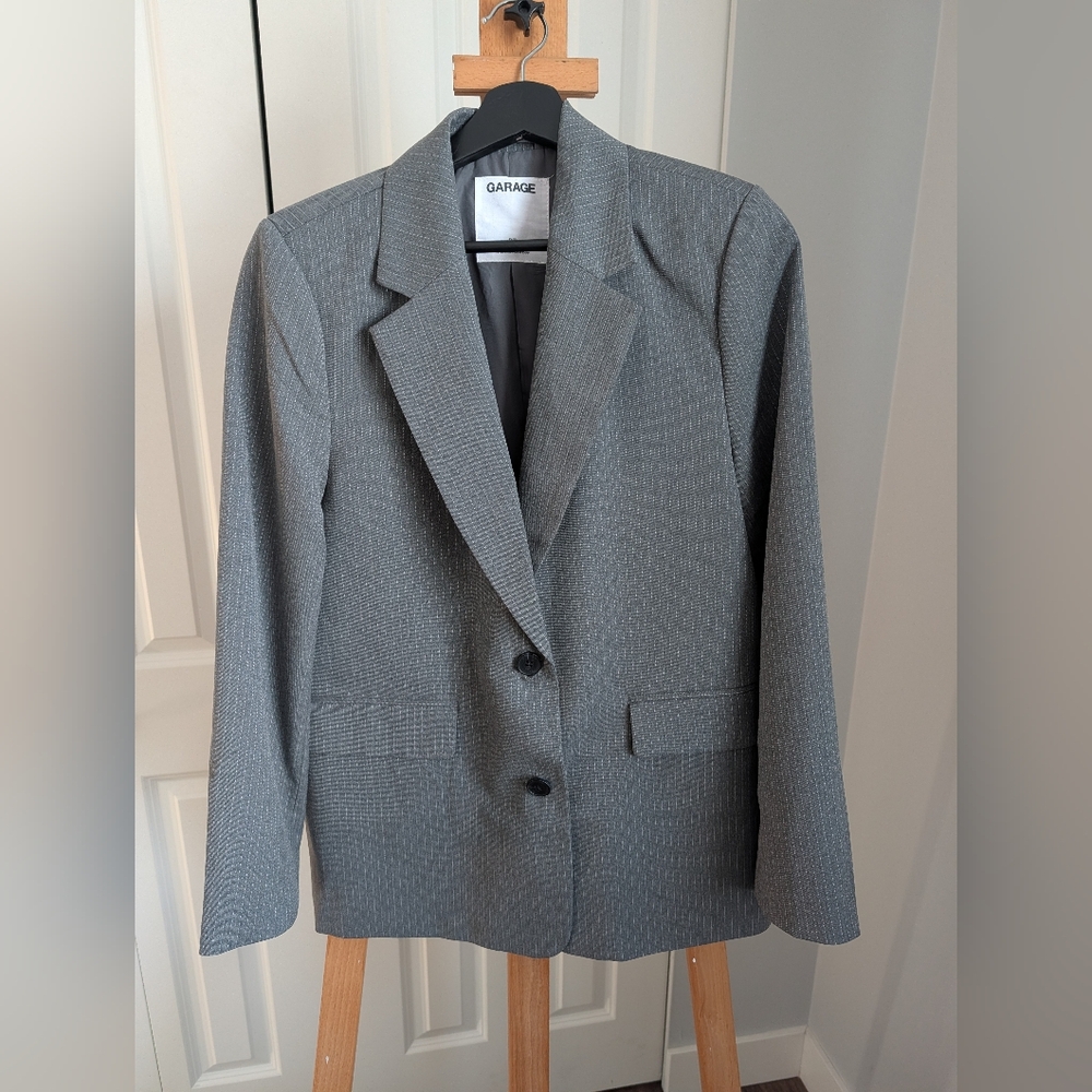 Pin Stripe Grey Blazer 🩶